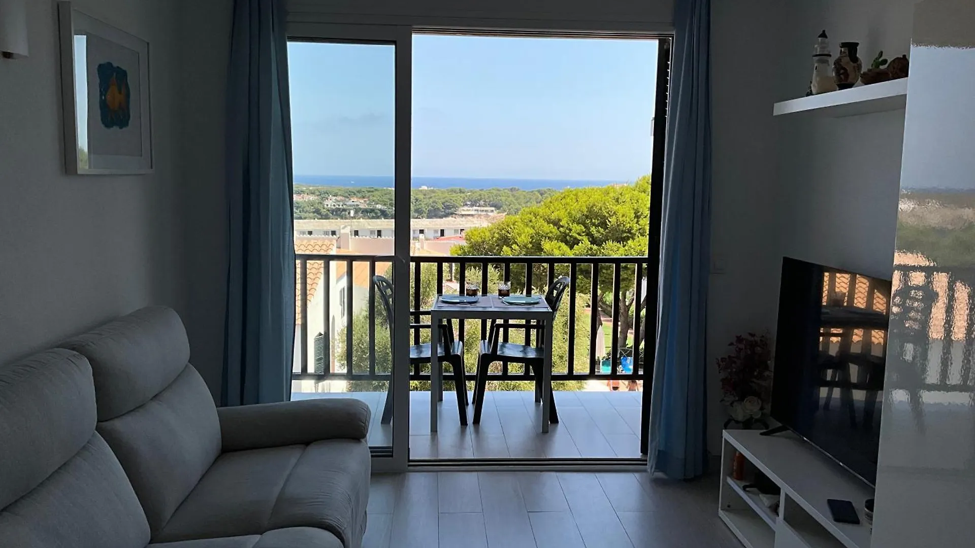 Vistas Al Mar Y La Piscina Apartment Arenal d'en Castell 0*,  Spain